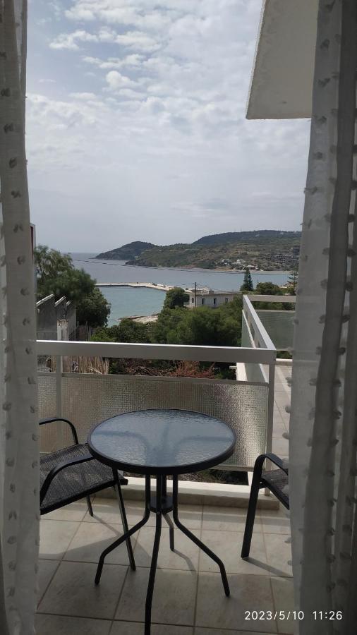 Meltemi Apartments Agia Marina  Eksteriør billede