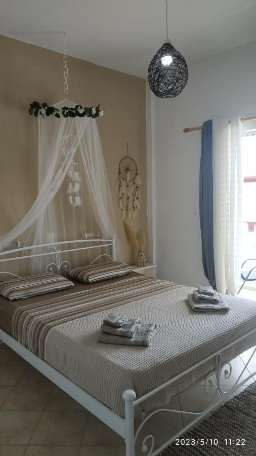 Meltemi Apartments Agia Marina  Eksteriør billede