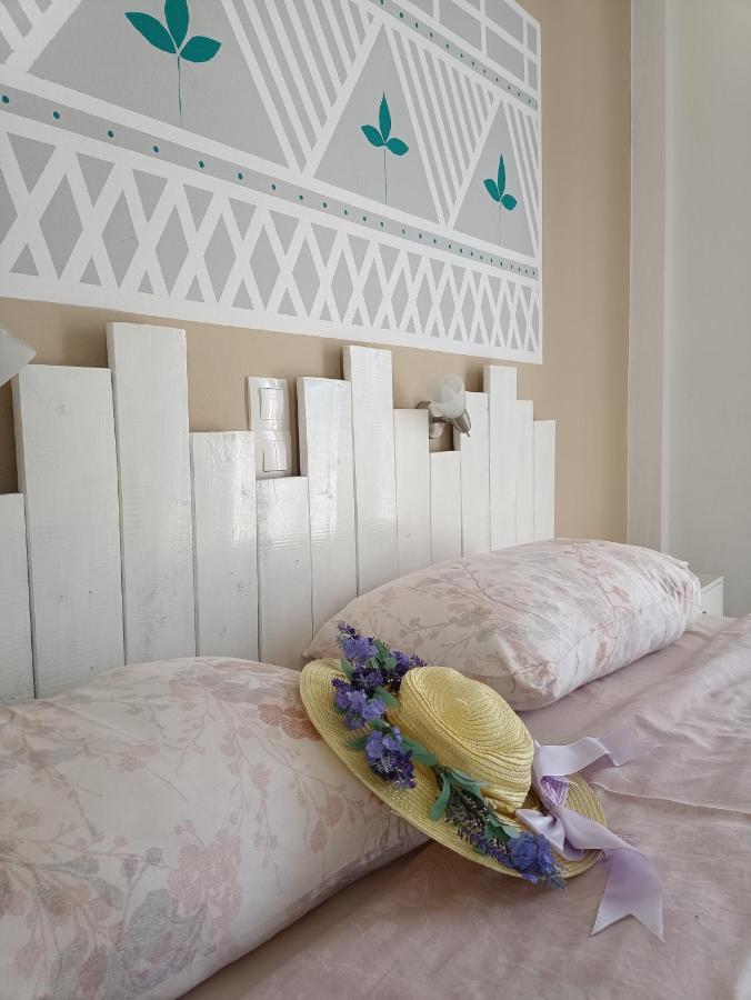 Meltemi Apartments Agia Marina  Eksteriør billede