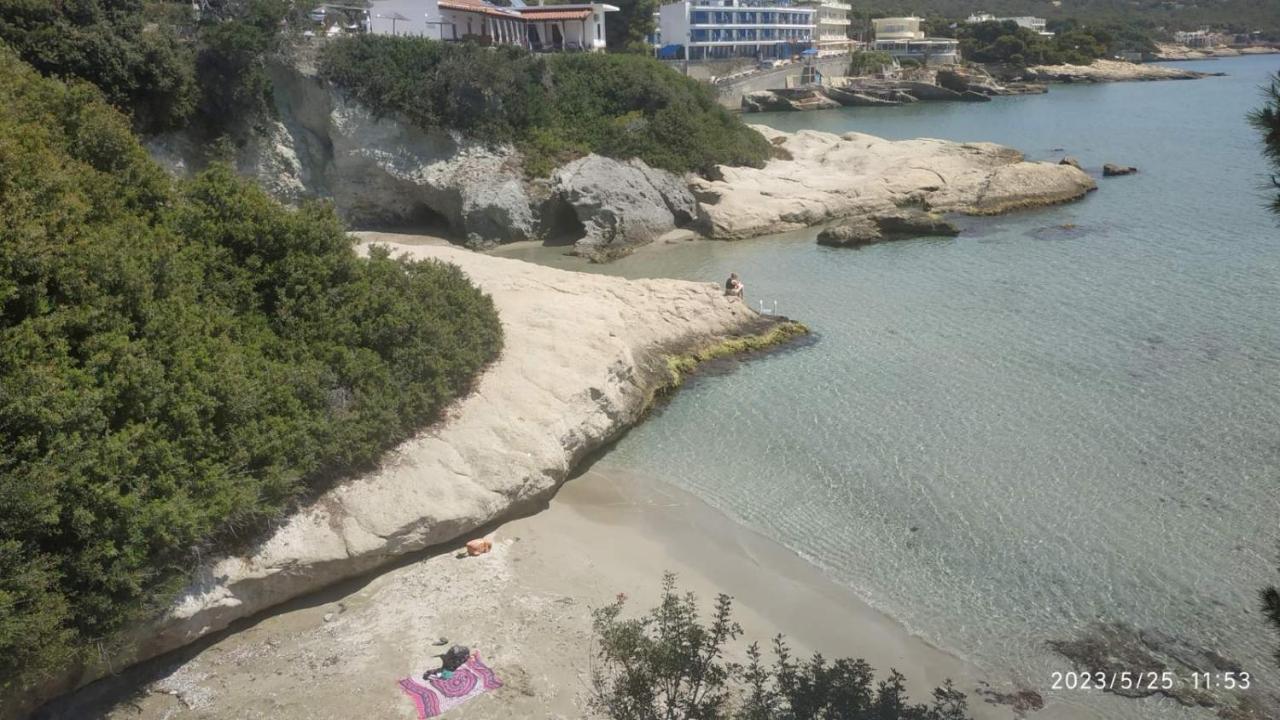 Meltemi Apartments Agia Marina  Eksteriør billede