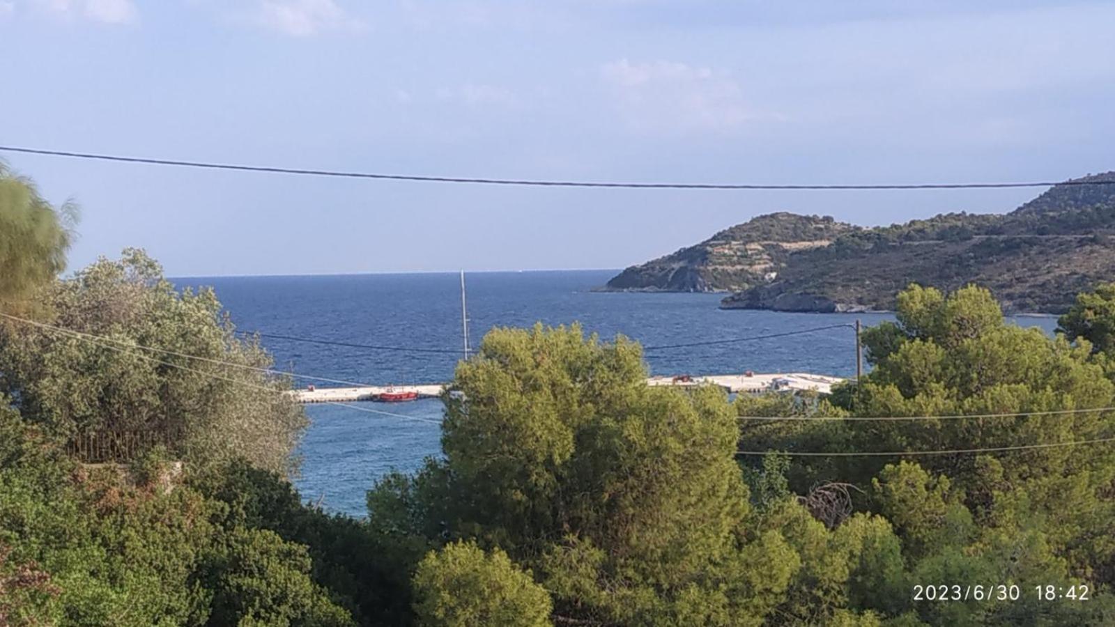 Meltemi Apartments Agia Marina  Eksteriør billede